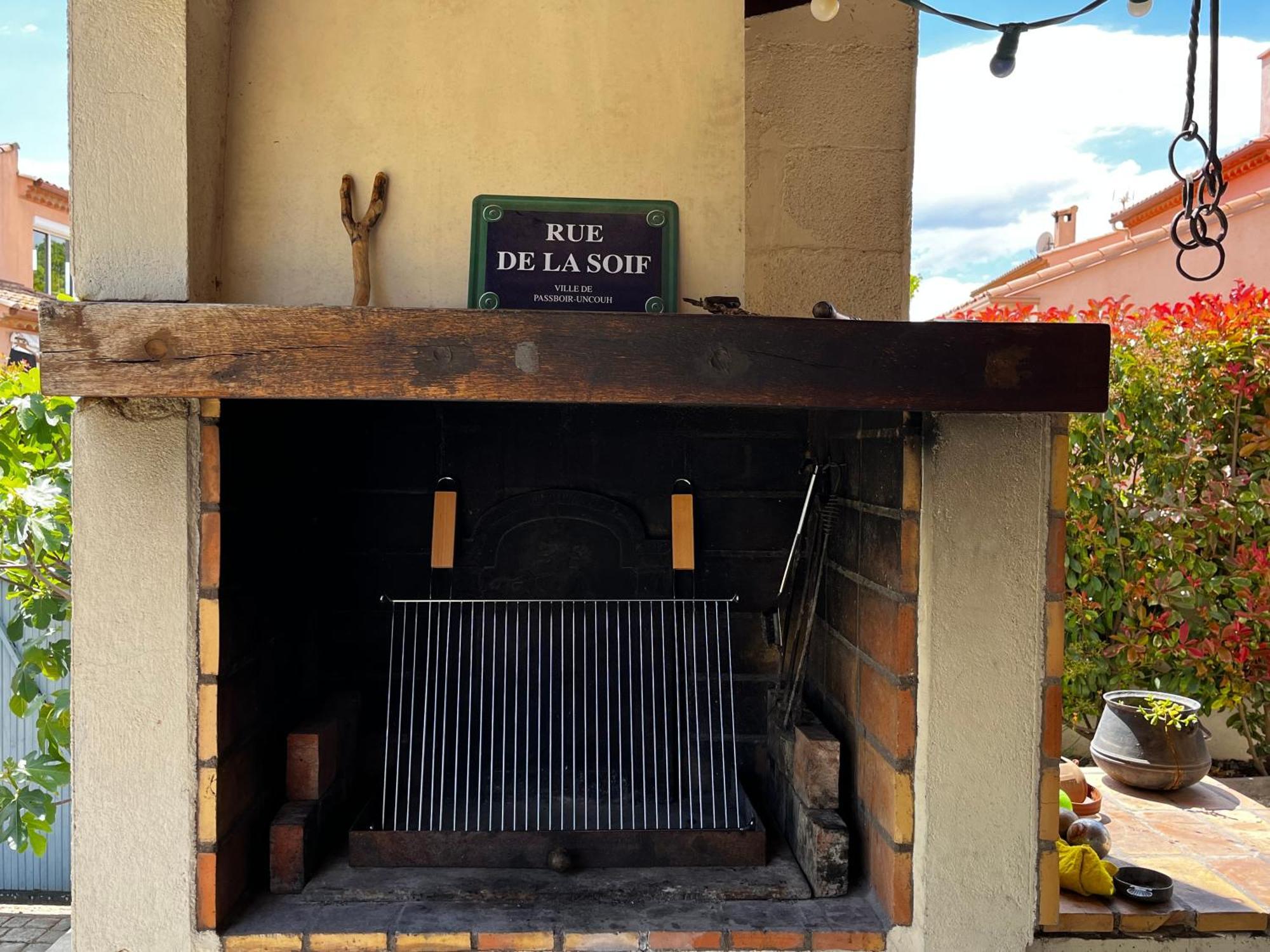 La Maison Brennus , Piscine, 15 Min Des Plages 베지에 외부 사진